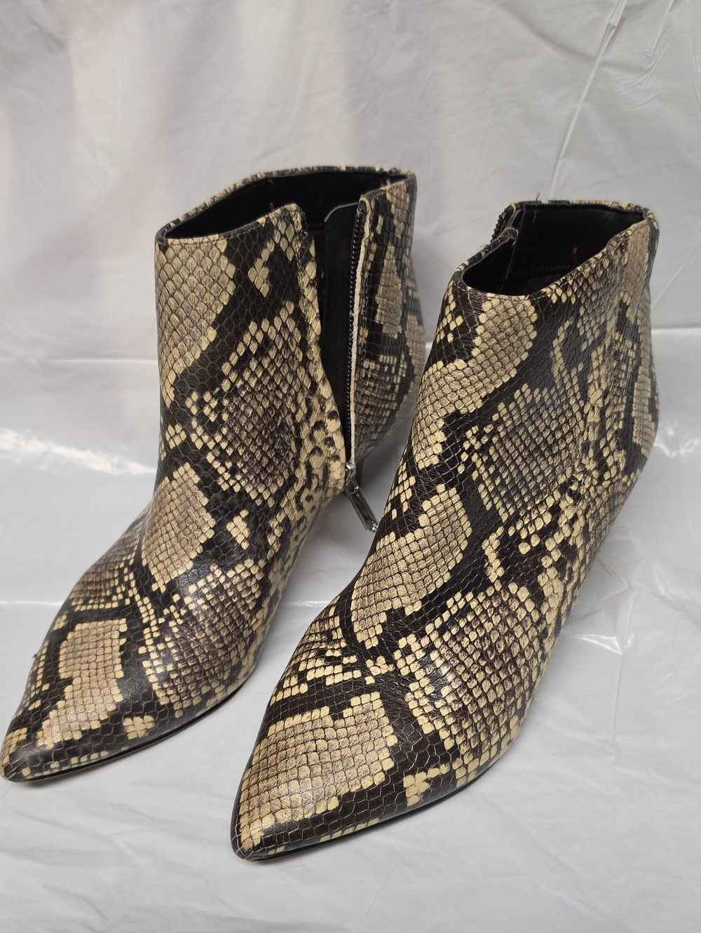 Size 7 Sam Edelman Snake-Print Pointed Toe Ankle Boots - EXCELLENT condition